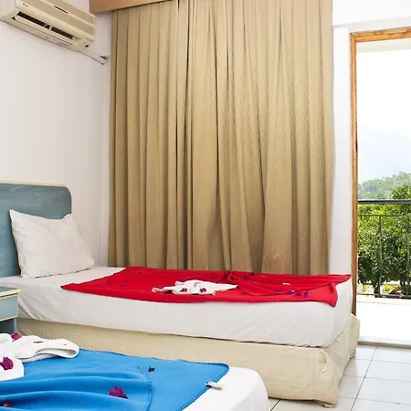 Otel Ares 3*