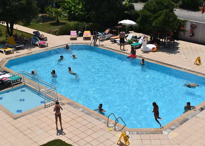 Ares מלון קמר