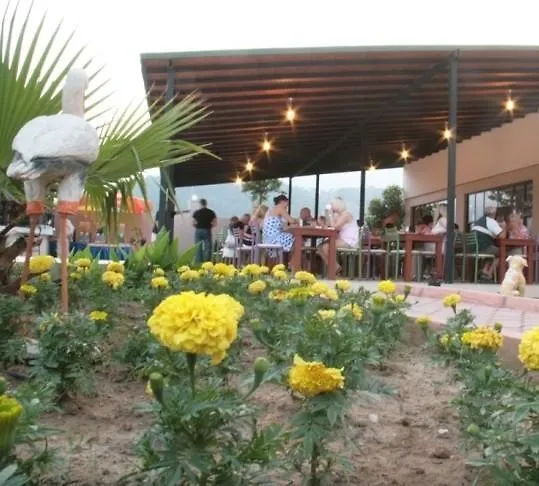 Ξενοδοχείο Ares Κεμέρ